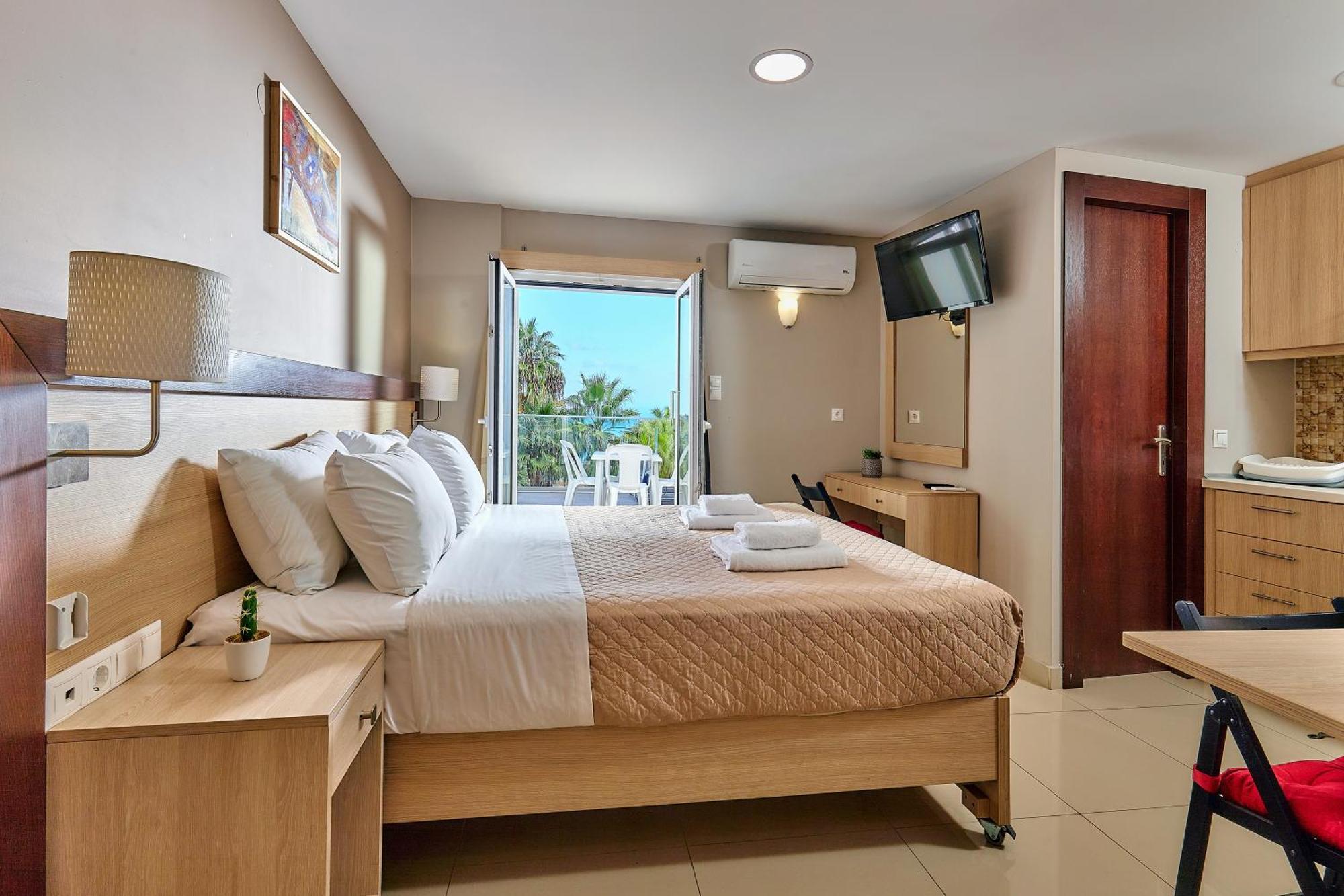 Dorian Boutique Hotel-Apartments Hersonissos  Exterior photo